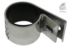 Gl�nzender Edelstahl Scheinwerferhalter f�r 60mm Rohre, silberne Klemme mit schwarzer Innenseite und Montageplatte.