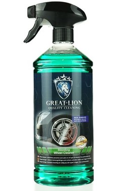 Gr�ne Flasche Great Lion Felgenreiniger mit schwarzem Spr�hkopf. Aufschrift: "Bleeding Wheel Cleaner".