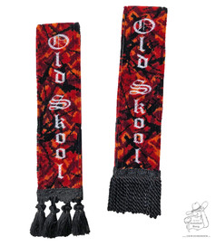 Zwei rote Pl�sch-Minischals mit 