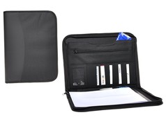 Schwarze Fahrermappe, geschlossen und offen. Innenansicht mit Rei�verschlussfach, Kartenf�chern und Block.