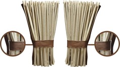 alt="Paar beigefarbene LKW-Rundumgardinen aus Wildlederimitat mit brauner Kante und Halteband."