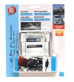 Silberne 3er Steckdose mit Einzelschaltern und Kontrollleuchten in transparenter Blisterverpackung.