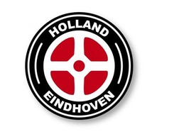 Runder Aufkleber mit schwarzem Rand und rotem Lenkrad-Symbol. Beschriftung: HOLLAND EINDHOVEN.