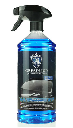 Blaue Great-Lion Fensterreiniger Flasche mit schwarzem Spr�hkopf. Beschriftung: Clear Vision Window Cleaner.