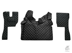Schwarzes 3-teiliges Bodenset f�r LKW mit doppelt gewaffeltem Muster und schwarzer Einfassung.