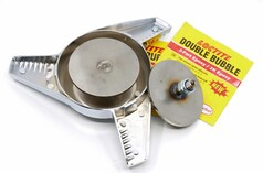 Edelstahl Montageset f�r Spinner: flache Montageplatte mit Schraubenende, Kontermutter und Loctite 2K Epoxidkleber.