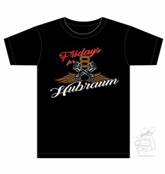 Schwarzes T-Shirt mit dem Aufdruck "Fridays for 8 Hubraum", gekreuzten Motorkolben und braunen Fl�geln.