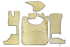Beiges, gestepptes Kunstleder Bodenset f�r LKW, bestehend aus Fu�matten und Tunnel.