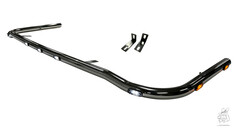 Gl�nzende Edelstahl Low Bar f�r LKW mit mehreren wei�en und orangen LED-Lampen und zwei Haltern.