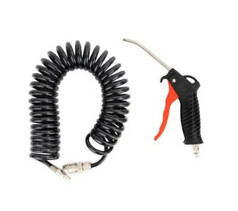 Schwarze Luftpistole mit orangefarbenem Abzug und silberner D�se, verbunden mit einem schwarzen Spiralschlauch.