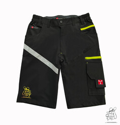 Schwarze Nylon-Bermudashorts mit Berg B�r Aufdruck, reflektierendem Streifen und Cargotasche.