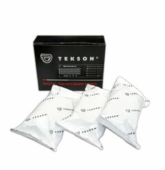 Schwarze TEKSON Box mit mehreren einzeln verpackten wei�en Thermopapierrollen f�r digitale Fahrtenschreiber.