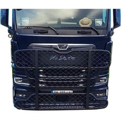Schwarze Aluminium Bull Bar mit Gitterdesign, an der Front eines dunkelblauen MAN LKW.