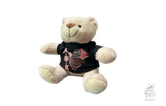 Beiger Pl�schb�r "Siggi" im schwarzen T-Shirt mit AST-Logo und LKW-Motiv.