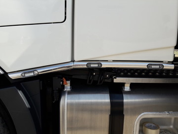 Rohre Windabweiser mit LEDs passend f�r Volvo FH4+FH5