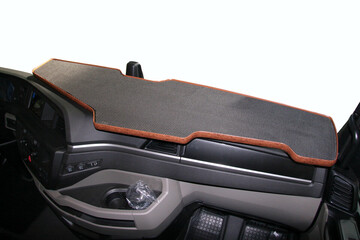 Gro�e Ablage mit Ausschnitt f�r Esstisch passend f�r MAN TGX ab Baujahr 2020